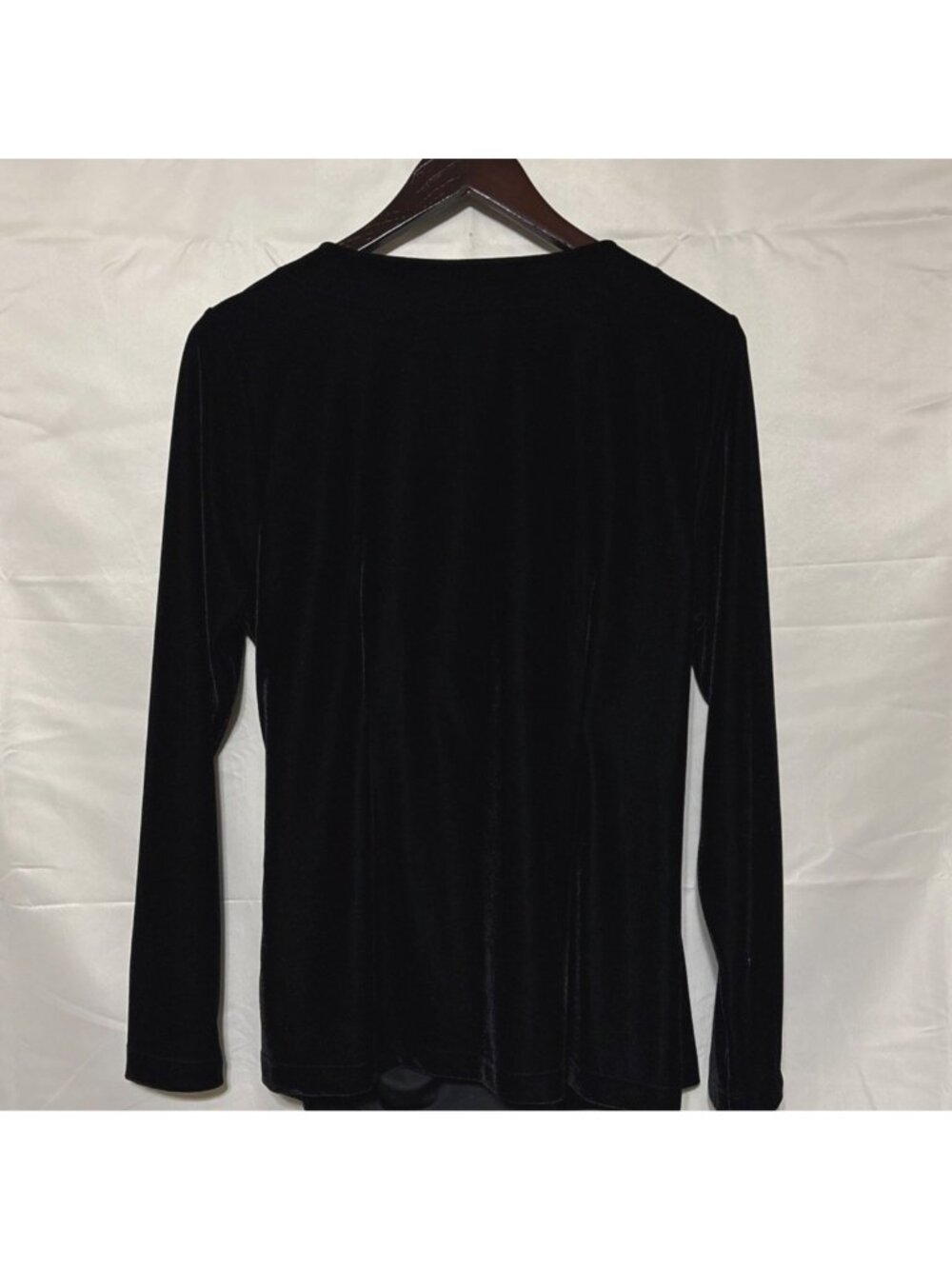 Soft Surroundings Black Velvet Drape Front Long Sleeve Top L - Picture 3 of 6